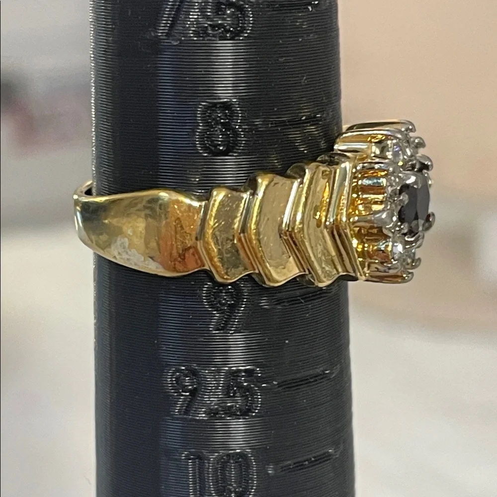 Elegant Gold and Red Stone Ring with Rhinestones Size 8.5